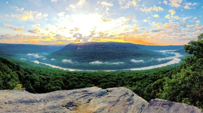 snoopers rock best hike to see amazing views 