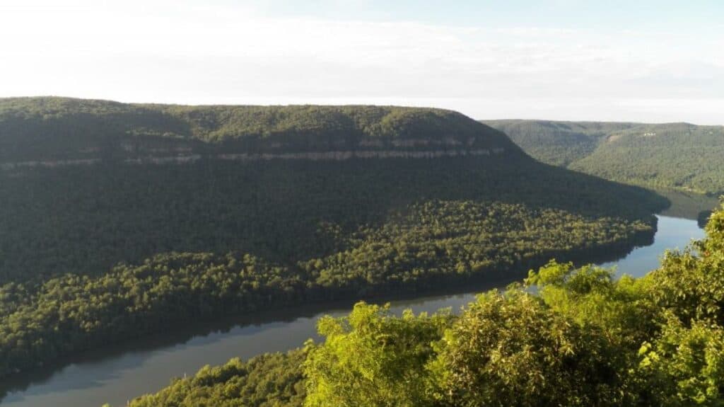 view from top of raccoon mountain reservoir best hike.